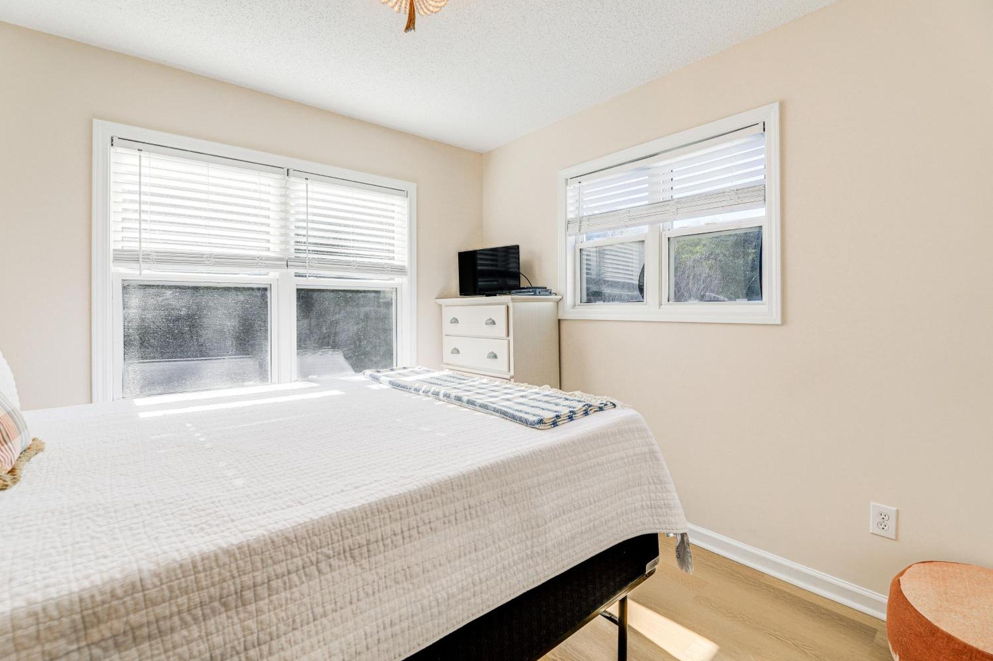 Well-Equipped Emerald Isle Townhome Pets Welcome! 외부 사진